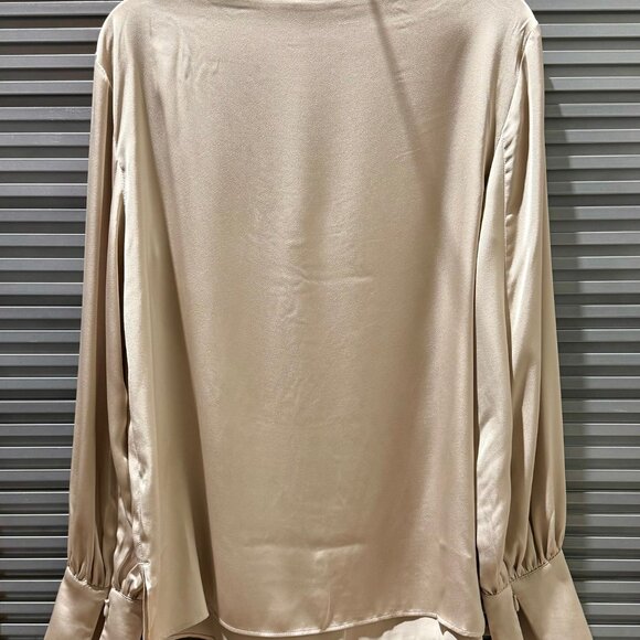 NWT H&M  Blouse Balloon Sleeve - M - Picture 3 of 6